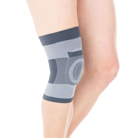 Коленный бандаж компрессионный с силиконовым кольцом Т.44.05 (Т-8520) Trives